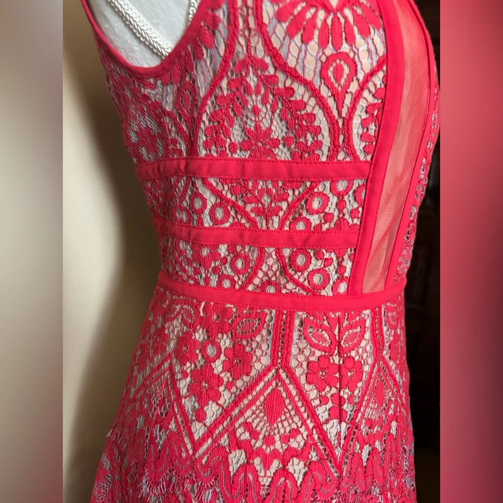 BCBG Max Azria Elegant Red Lace Dress - Picture 3 of 12
